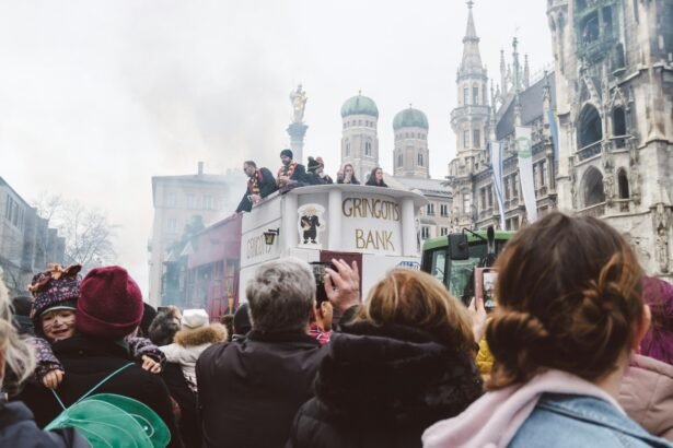 Rechtsfragen im Fasching: Die skurrilsten Anzeigen