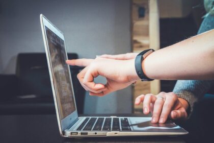 Verbraucherschutz bei Online-Verträgen