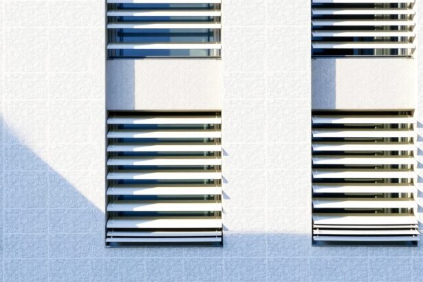 Fassadenjalousien oder Außenjalousien – was soll ich wählen?