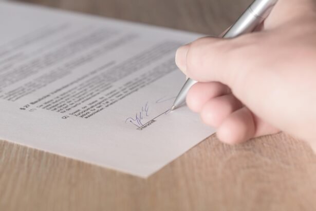 Heim- und Pflegevertrag prüfen