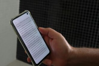 Auto-Unterlagen auf dem Smartphone