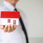 Plausibilisierung von Immobiliengutachten: Wie der Profi-Check Fehler minimiert und Entscheidungen absichert