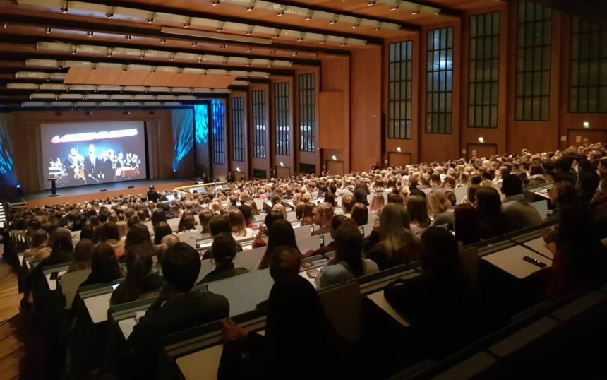 Juristische Fachtexte effizient meistern: Ratgeber für Studierende