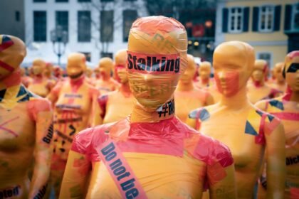 Die unsichtbare Bedrohung: Wie Stalking und Sabotage seit Corona Privatleben und Unternehmen gefährden