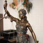 Fachanwalt oder Allrounder – wann lohnt sich der Spezialist?