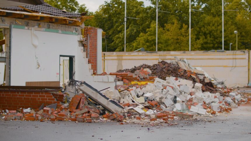 Bauschuttcontainer auf öffentlichem Grund