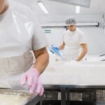 Hygieneschutz im Alltag: Wann ein Haarnetz sinnvoll ist